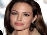 Angelina Jolie se pregătește de o nouă intervenție medicală