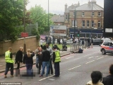 Britanic decapitat în stradă de doi teroriști VIDEO