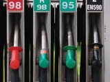 Carburanţii, mai scumpi încă din prima zi a anului