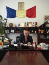 “Groapa” - viitor simbol electoral al edilului caracalean Gheorghe Anghel