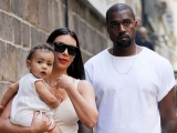 Kim și Kanye West i-au luat fiicei lor cercei de 50.000 de dolari