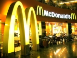 LOVITURĂ GREA pentru McDonald's! HEROINĂ în meniurile Happy Meal