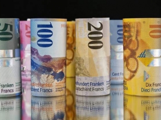 francul-elvetian-a-urcat-la-un-nou-maxim-istoric-euro-si-dolarul-scad-45288-1.jpg
